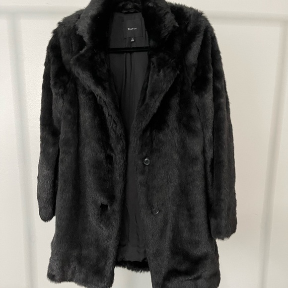 Talula faux fur coat in black - Picture 2 of 7
